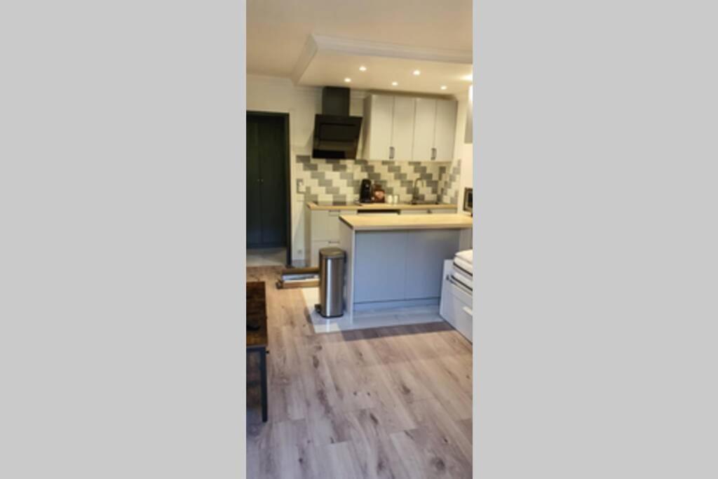 Rambouillet, Studio, Proche Gare Et Chateau *